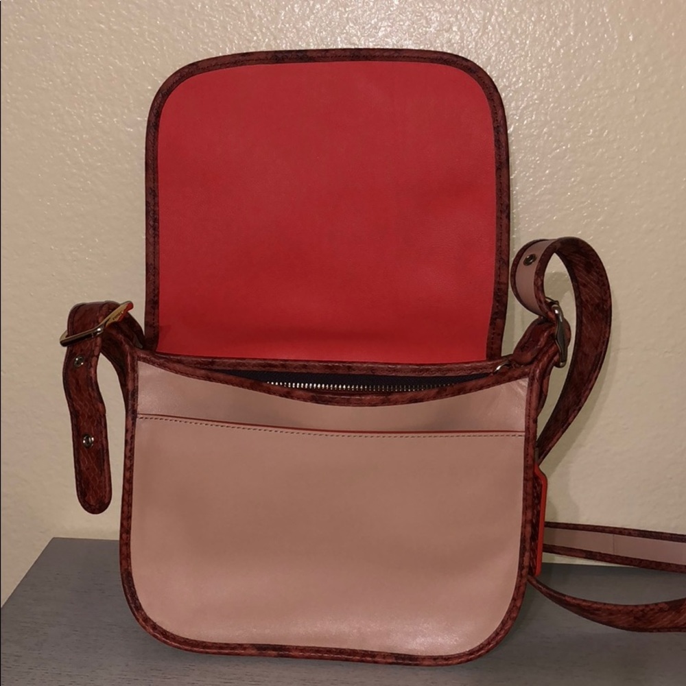 Coach saddle crossbody bag